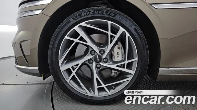 Genesis G90 RS4 — Фото автомобиля 5