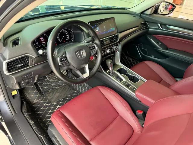 Honda Accord — Фото автомобиля 5