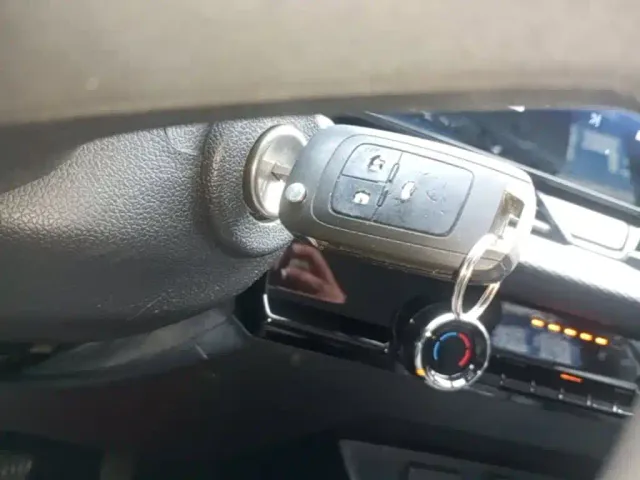 Chevrolet Monza — Фото автомобиля 8