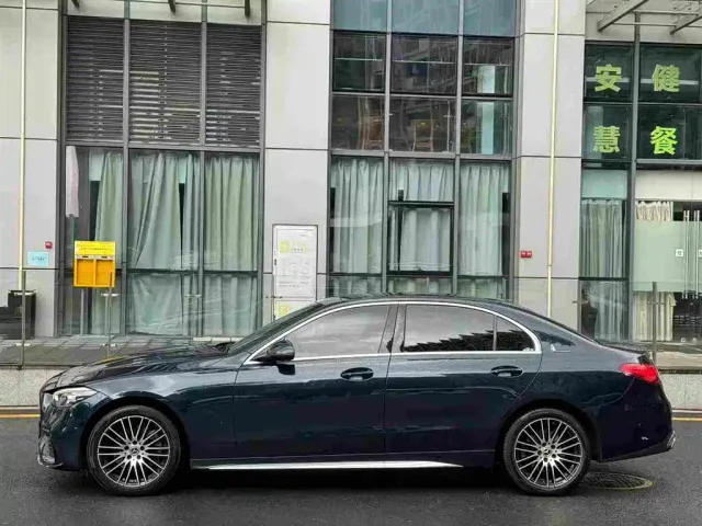 Mercedes-Benz C-Class — Фото автомобиля 3