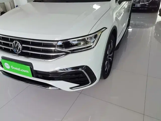 Volkswagen Tiguan L — Фото автомобиля 23
