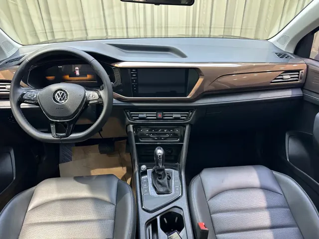 Volkswagen Tharu — Фото автомобиля 11