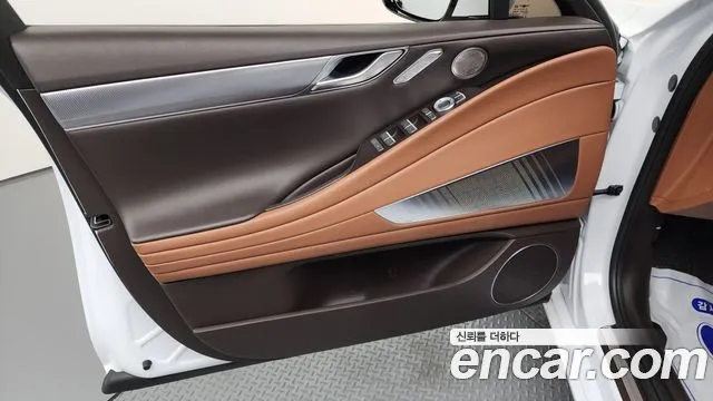 Genesis G80 Бензин 2.5 турбо AWD — Фото автомобиля 24