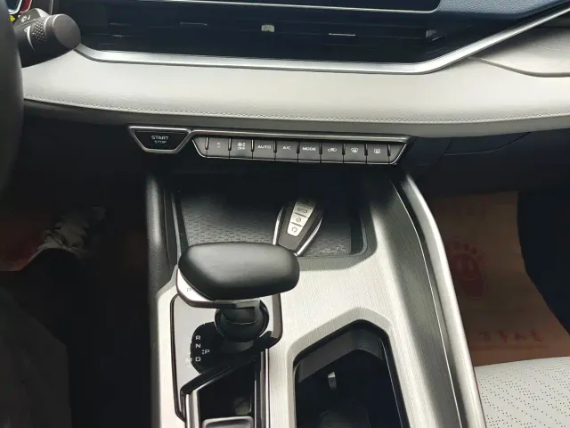 Geely Xingrui — Фото автомобиля 13