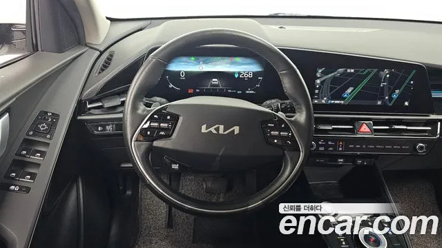 Kia Niro — Фото автомобиля 18