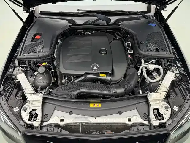 Mercedes-Benz E-Class — Фото автомобиля 14
