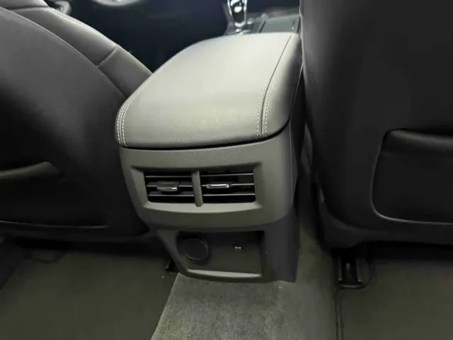 Cadillac CT5 — Фото автомобиля 20