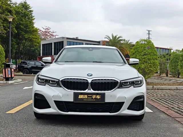 BMW 3 Series — Фото автомобиля 2