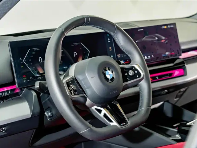 BMW 5 Series — Фото автомобиля 12