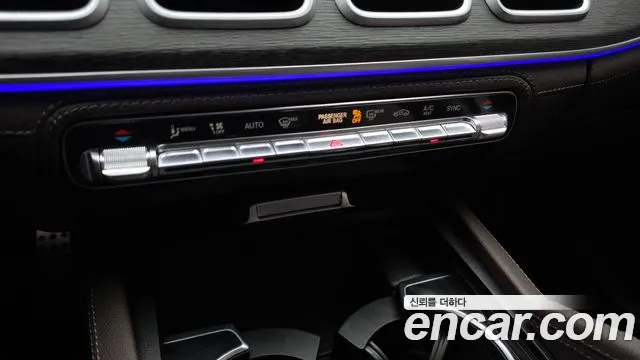 Mercedes-Benz GLE-Class — Фото автомобиля 28