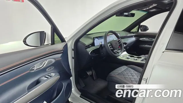 Genesis GV70 2.5T Бензин AWD — Фото автомобиля 9