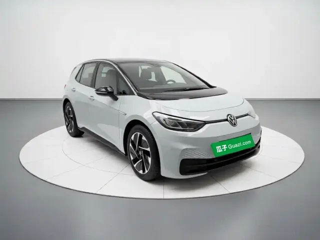 Volkswagen ID.3 — Фото автомобиля 3