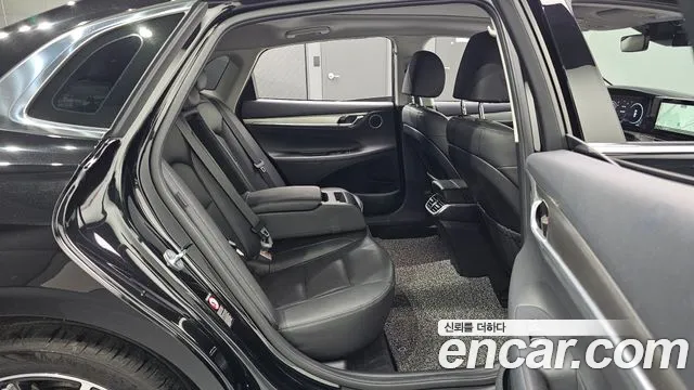 Hyundai Grandeur New — Фото автомобиля 17