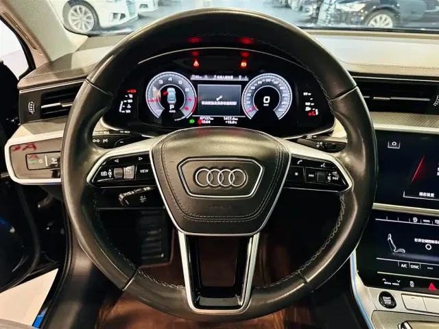 Audi A6L — Фото автомобиля 10