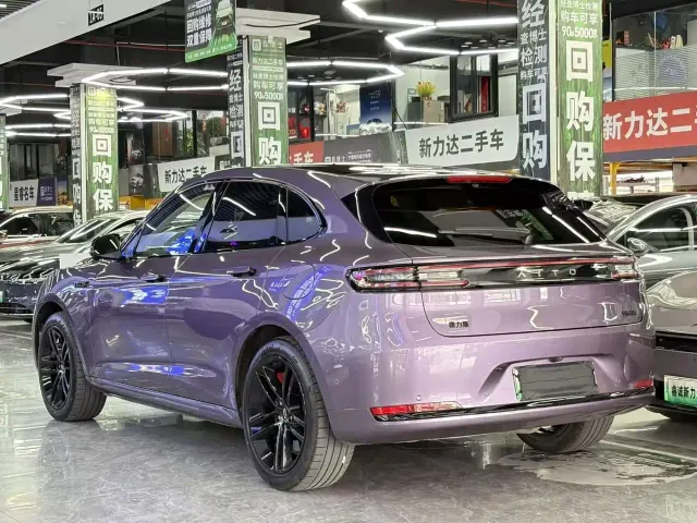 Aito M5 — Фото автомобиля 4