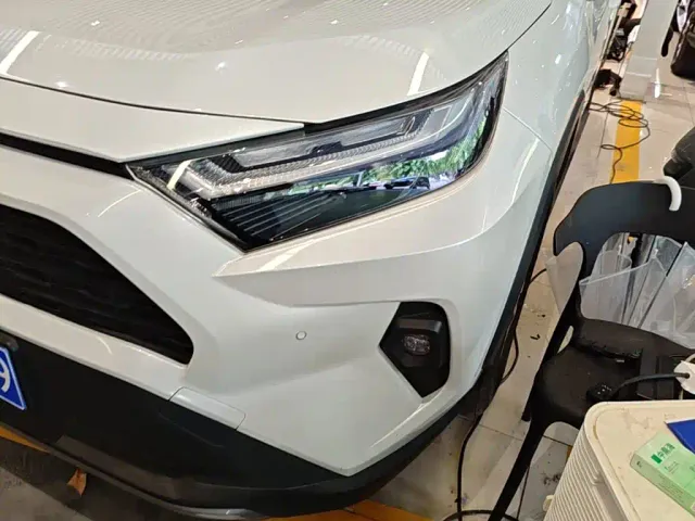 Toyota RAV4 — Фото автомобиля 23