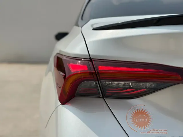 Toyota Avalon — Фото автомобиля 20