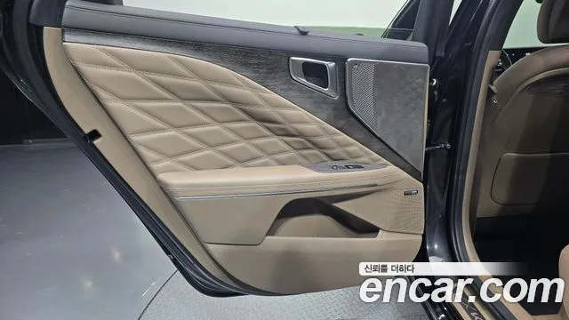 Kia K8 Hybrid — Фото автомобиля 14