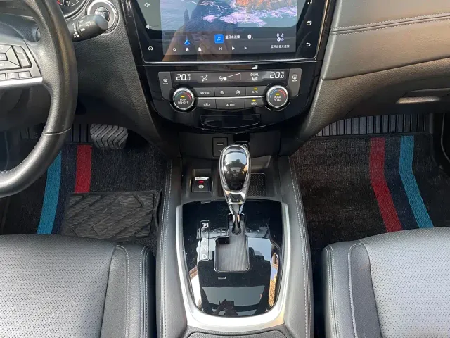 Nissan X-Trail — Фото автомобиля 13