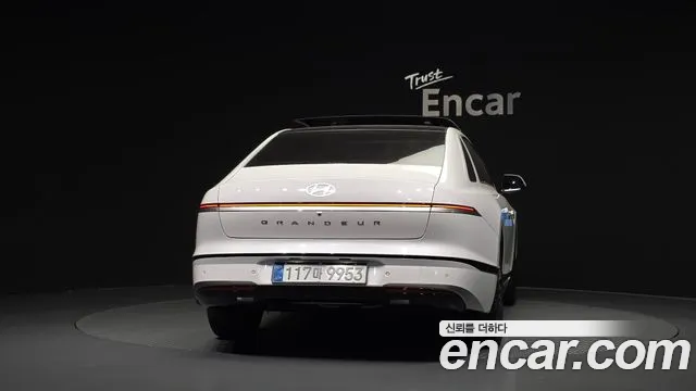 Hyundai Grandeur GN7 — Фото автомобиля 4
