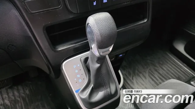 Hyundai Staria Staria Карго 3 места — Фото автомобиля 9