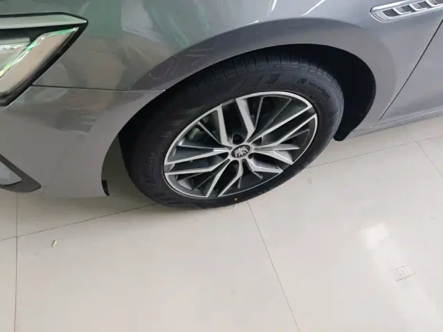 BYD Qin PLUS — Фото автомобиля 22