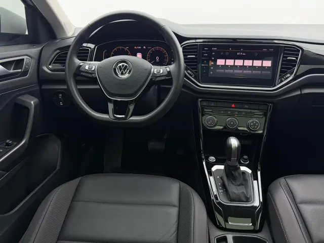 Volkswagen T-Roc — Фото автомобиля 10