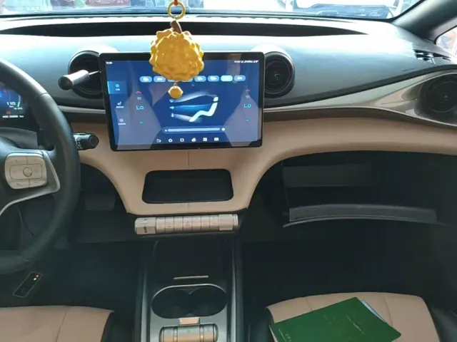 BYD Dolphin — Фото автомобиля 12