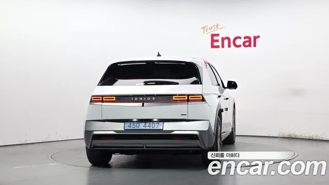 Hyundai Ioniq 5 New — Фото автомобиля 4