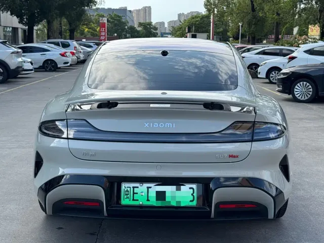 Xiaomi SU7 — Фото автомобиля 8