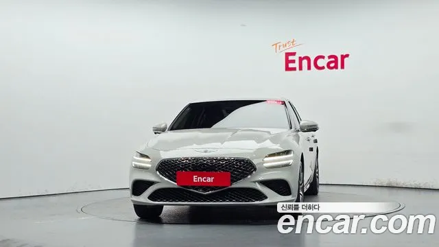 Genesis G70 New — Фото автомобиля 3