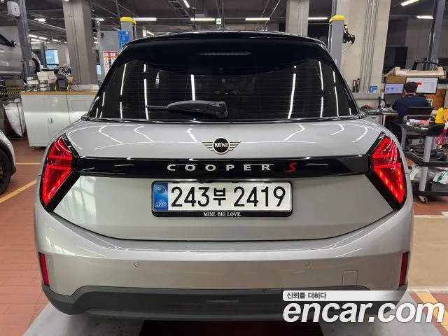 MINI Cooper 4th Gen — Фото автомобиля 4