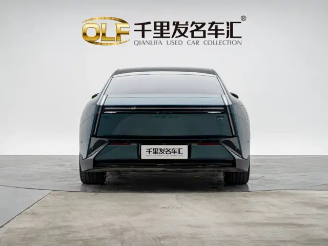 Xpeng P7 — Фото автомобиля 5