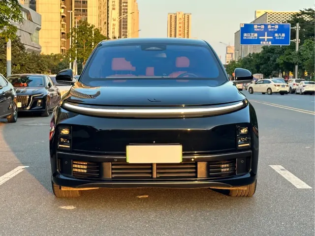 Li Auto L7 — Фото автомобиля 2