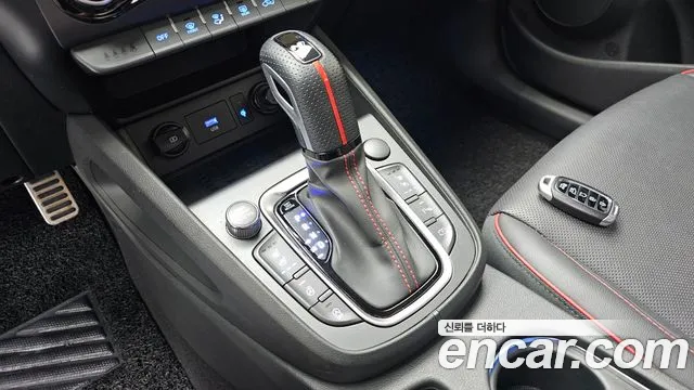 Hyundai Kona New — Фото автомобиля 12