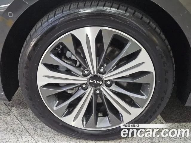 Kia K8 K8 Hybrid — Фото автомобиля 20