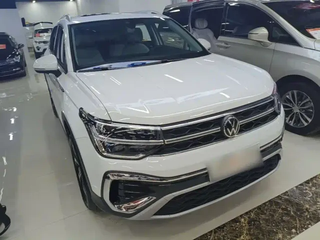 Volkswagen Tharu — Фото автомобиля 3