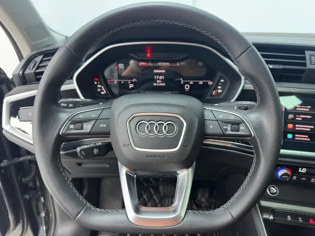 Audi Q3 — Фото автомобиля 14