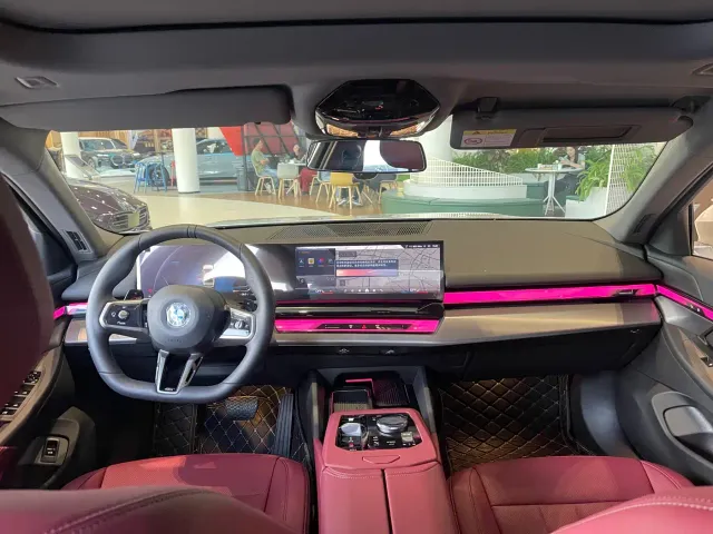 BMW 5 Series — Фото автомобиля 6
