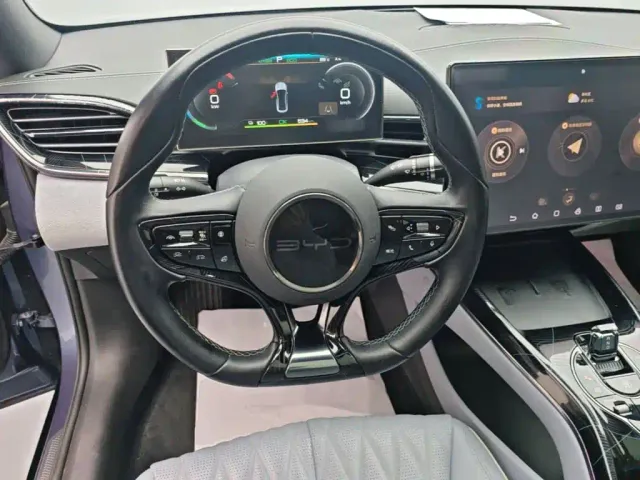 BYD Seal — Фото автомобиля 10