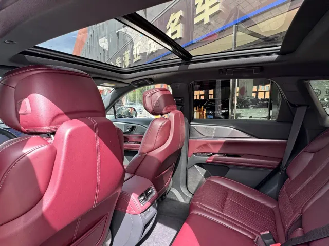 Cadillac XT5 — Фото автомобиля 12