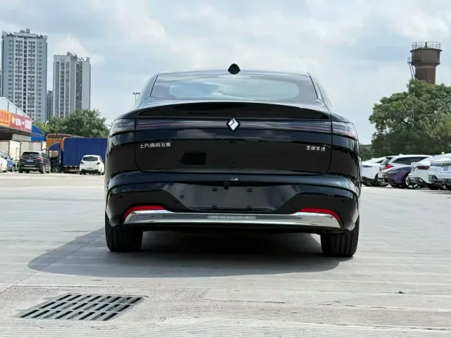 Baojun Xiangjing — Фото автомобиля 8