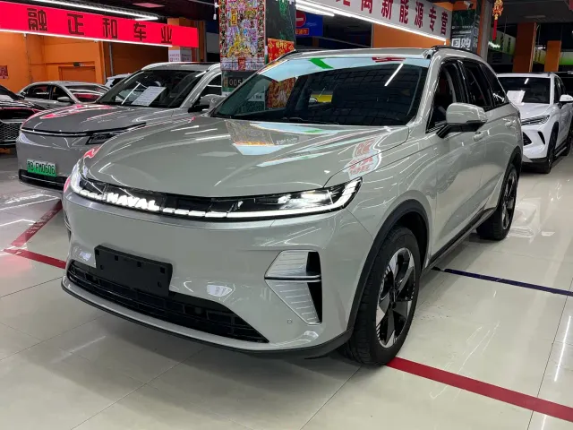 Фотография автомобиля — Haval Xiaolong MAX