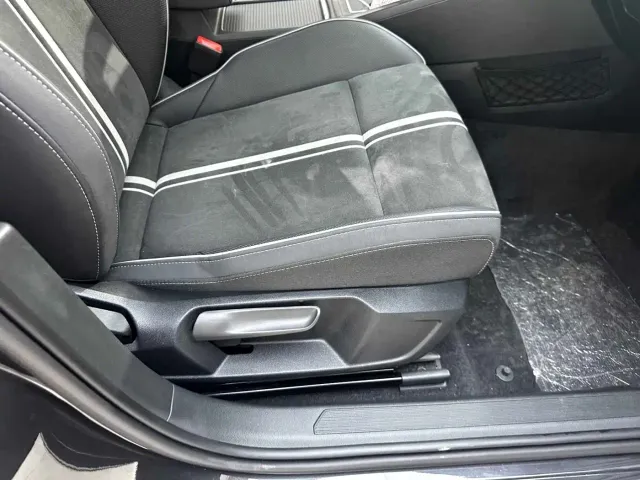 Volkswagen Golf — Фото автомобиля 16
