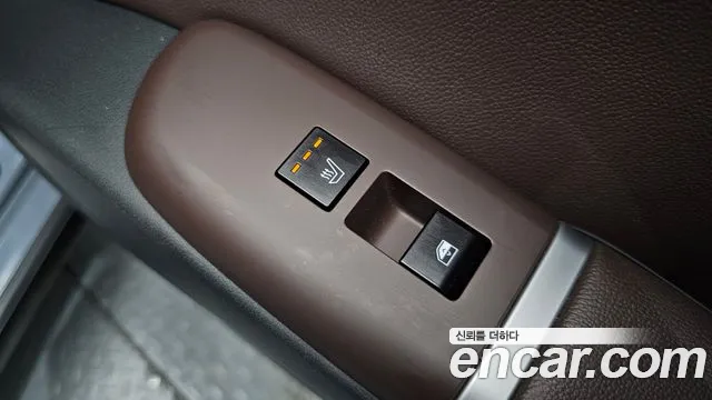 Hyundai Grandeur Grandeur (GN7) 3.5 Бензин 2WD — Фото автомобиля 28