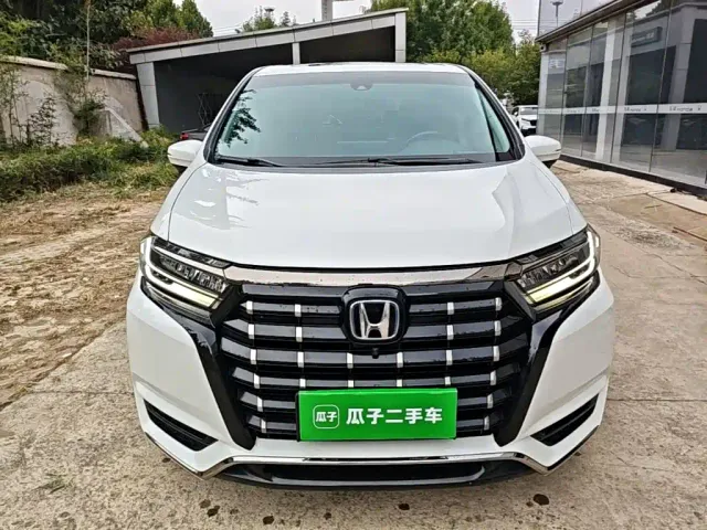 Honda Elysion — Фото автомобиля 2