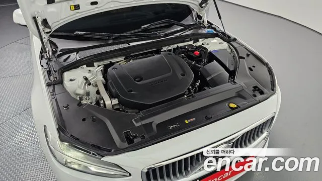 Вольво S90 — Фото автомобиля 6