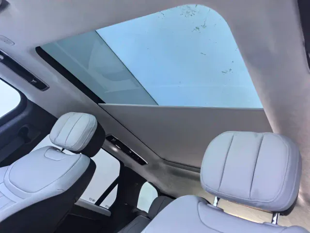 Land Rover Range Rover Sport — Фото автомобиля 15