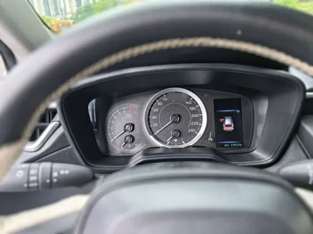 Toyota Corolla Cross — Фото автомобиля 11