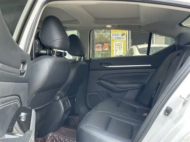 Nissan Teana — Фото автомобиля 7